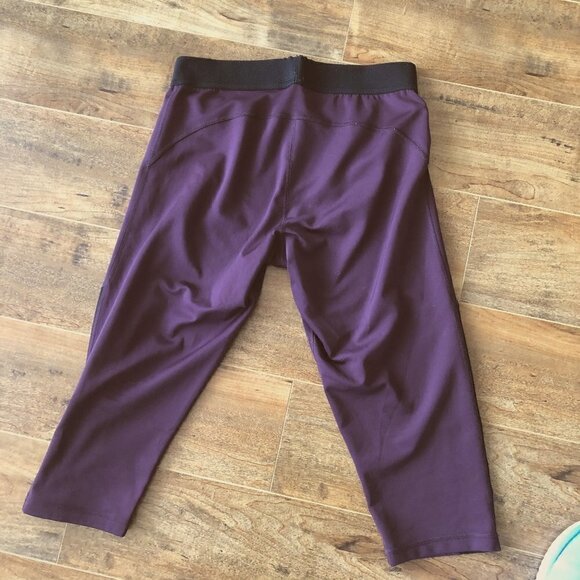 adidas Techfit Medium Compression Capris - Picture 5 of 7